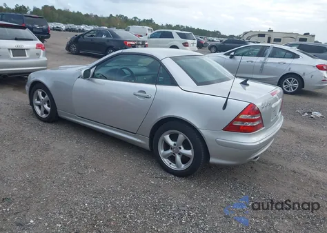 2001 Mercedes-Benz Slk 320 from USA, damaged, VIN WDBKK65F71F210921